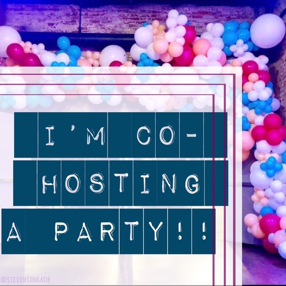 Everything Petite Party - Picture 2 of 6